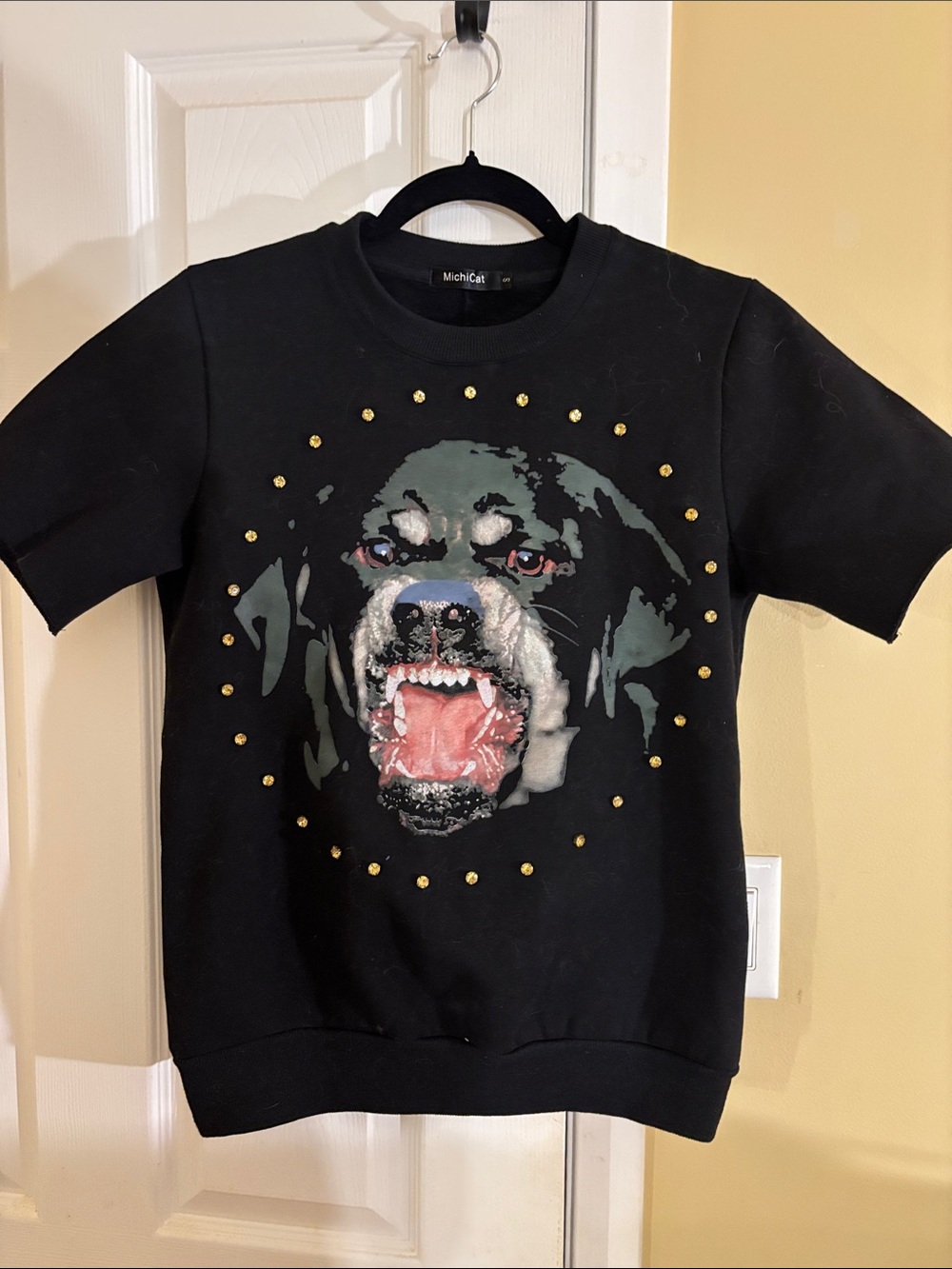 Black Stud-Embellished Rottweiler Graphic Short Sleeve Sweatshirt
